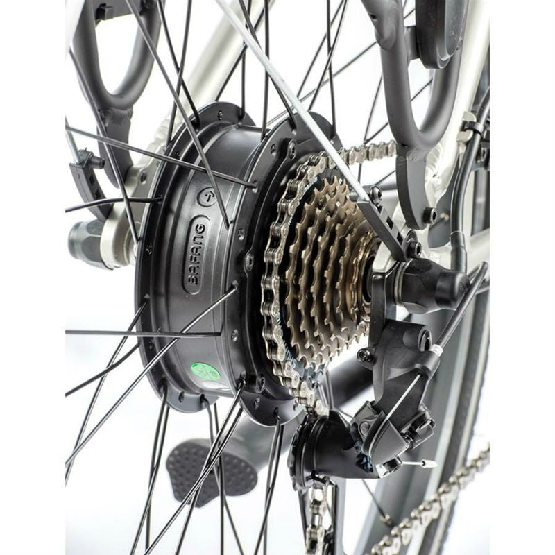 VELO ELECTRIQUE VAE CITY 26 LEADER FOX LATONA 2022 MIXTE ARGENT 7V MOTEUR ROUE AR BAFANG 36V 45Nm BATTERIE 13Ah 16 5 H43cm TAILLE S POUR